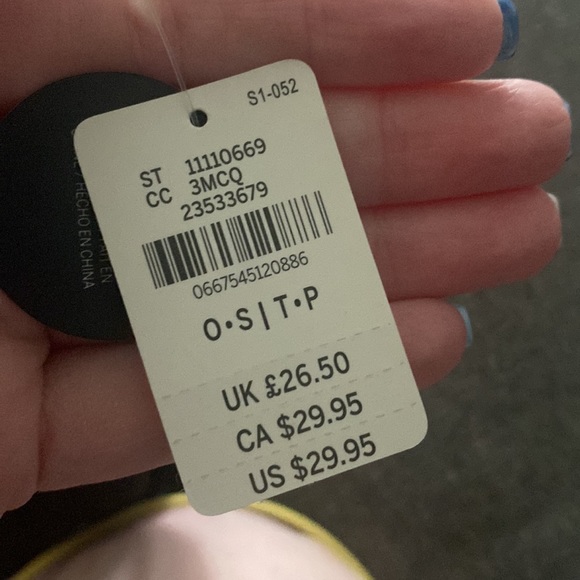 New with tags VS pineapple bag - Picture 5 of 5